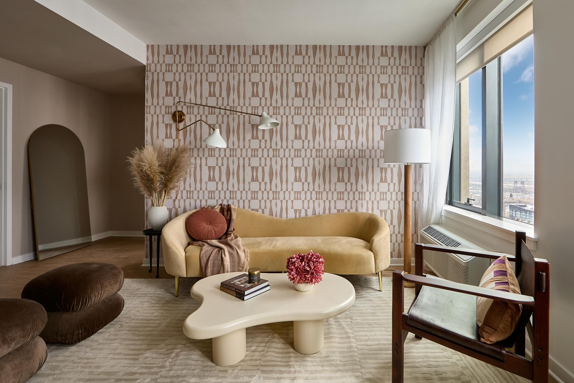 505 Summit living room